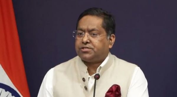 शेख हसीना के प्रत्यर्पण का अनुरोध विचाराधीनः भारत