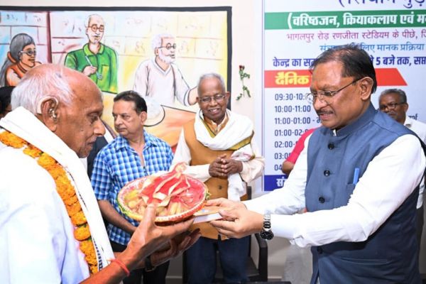 मुख्यमंत्री विष्णुदेव साय ने सियान गुड़ी का किया शुभारंभ