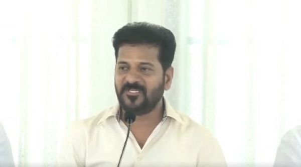 महिला आरक्षण बिल पर सियासत गरमाई, मुख्यमंत्री रेवंत रेड्डी ने केंद्र की मंशा पर उठाए सवाल