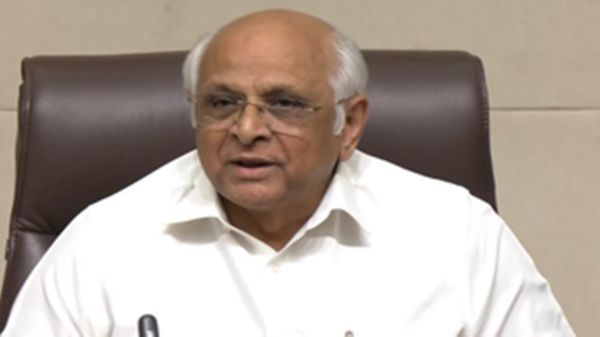 गुजरात के मुख्यमंत्री पटेल ने पहलगाम पीड़ितों को श्रद्धांजलि दी और शून्य सहनशीलता की नीति को दोहराया।