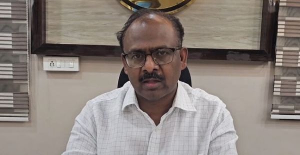 नेपाल में उप्र के रहने वाले 20 तीर्थ नागरिकों की बस खाई में गिरी, बच्ची समेत दो की मौत, सीएम योगी ने लिया घटना का संज्ञान