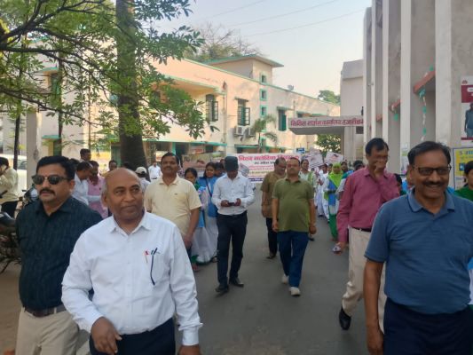 विश्व मलेरिया दिवस पर निकली प्रभात फेरी