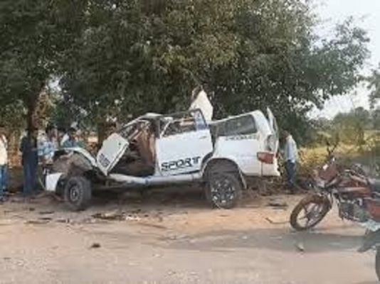 मप्र के नर्मदापुरम-पिपरिया स्टेट हाइवे पर हादसा, पांच लोगों की मौत