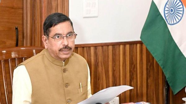 भारत हरित ऊर्जा को बढ़ावा देने की दिशा में तेजी ला रहा है, 2030 तक 500 गीगावाट क्षमता का लक्ष्य रखा है: प्रल्हाद जोशी