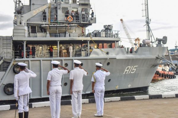 कोलंबो में आयोजित IN-SLN DIVEX 2026 के माध्यम से भारत और श्रीलंका ने समुद्री संबंधों को मजबूत किया।