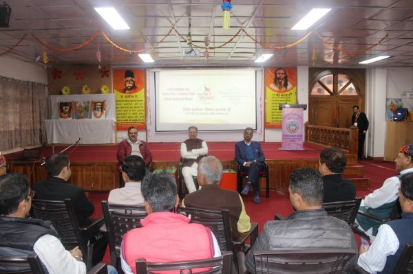 पंच परिवर्तन के संकल्प के साथ आगे बढ़ेगा संघ : आलोक कुमार