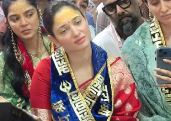 अभिनेत्री तमन्ना भाटिया ने किए बाबा महाकाल के दर्शन, भस्म आरती में हुईं शामिल