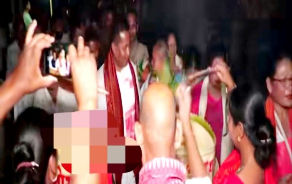 गर्मियों का परफेक्ट स्नैक है घर का बना आम पापड़