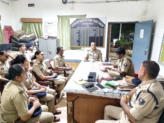 देर रात सड़कों पर उतरे एसएसपी, नगर थाने का भी किया औचक निरीक्षण