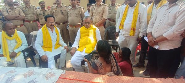 सपा में अब &ldquo;दगे हुए कारतूस&rdquo; इकट्ठा हो गए हैं : ओम प्रकाश राजभर