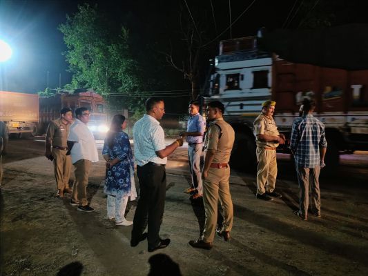 कानपुर में देर रात तक चला सघन अभियान, 101 वाहनों पर कार्रवाई में 4.48 लाख का जुर्माना