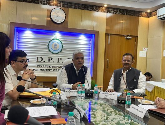 नीति आयोग प्रतिनिधिमंडल ने पश्चिम बंगाल के साथ सहकारी संघवाद को आगे बढ़ाने पर बैठक की