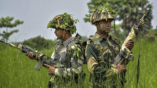 भारत-बांग्लादेश सीमा पर कंटीले तार लगाने के लिए जमीन अधिग्रहण की प्रक्रिया शुरू