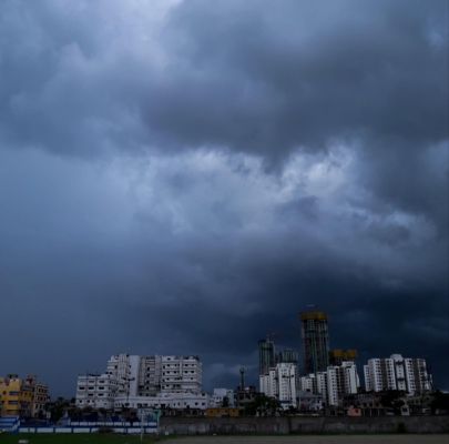 दक्षिण बंगाल में आंधी-बारिश की संभावना, कोलकाता में भी राहत के आसार