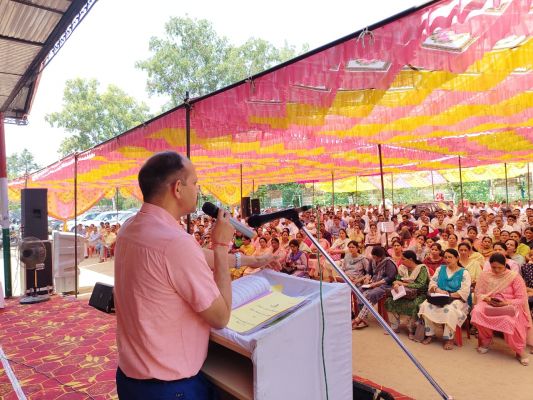 भोरंज में एआरओ, पीठासीन और मतदान अधिकारियों को करवाया पूर्वाभ्यास