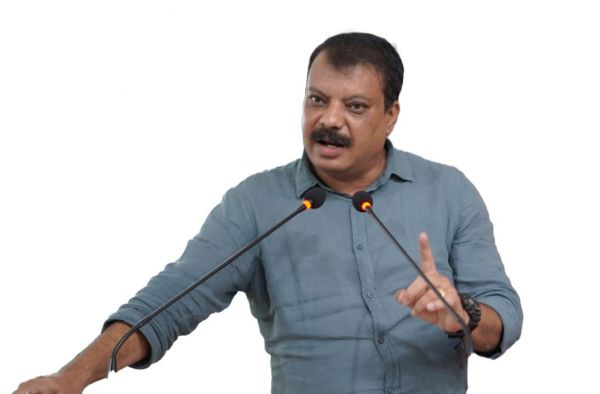 उमंग सिंघार ने सरकार पर साधा निशाना, कहा- महंगे ईंधन का असर हर घर के बजट और अर्थव्यवस्था पर पड़ रहा