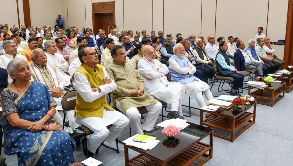 मंत्रिपरिषद की बैठक में &lsquo;विकसित भारत&rsquo; के विजन पर चर्चा: प्रधानमंत्री मोदी