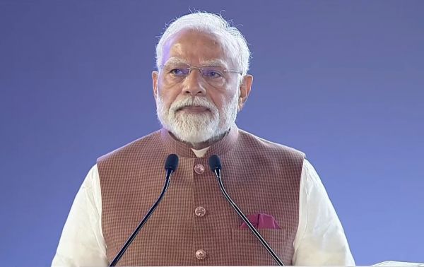 प्रधानमंत्री मोदी ने दिया प्रकृति और समृद्धि का संदेश