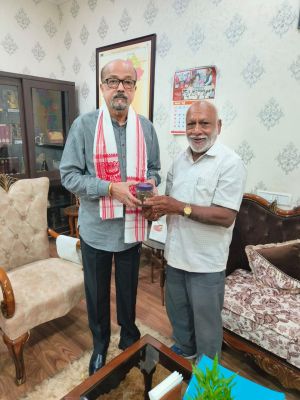 छत्तीसगढ़ चाय व्यापारी संघ के उपाध्यक्ष ने की राज्यपाल से सौजन्य भेंट