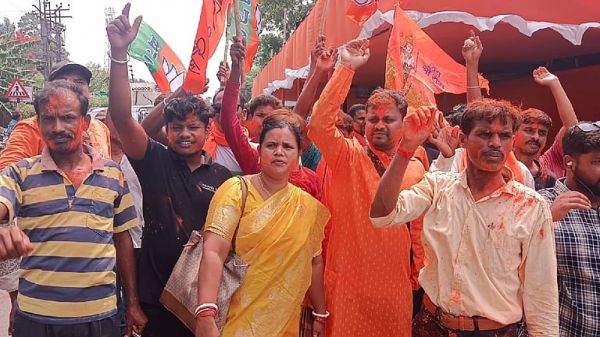 पश्चिम बंगाल में भीषण गर्मी से हाल बेहाल, मंगलवार से बारिश और आंधी के आसार