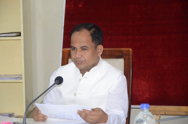 कलेक्टर ने समय-सीमा बैठक में सुशासन तिहार के लंबित प्रकरणों की समीक्षा की
