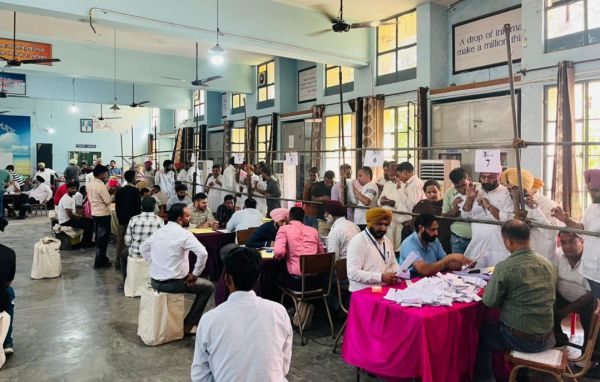 पंजाब:निकाय चुनाव में आआपा को बढ़त, अकाली दल भी मजबूत