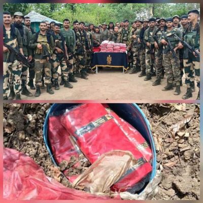 छत्तीसगढ़ के कांकेर में नक्सली डम्प से 580 मीटर लाल कपड़े बरामद