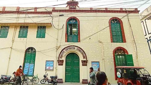 संशोधित : भद्रेश्वर के बाद अब चंदननगर में तृणमूल को झटका, पांच पार्षदों का इस्तीफा