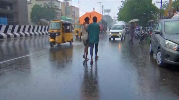 तमिलनाडु के 16 जिलों में भारी बारिश का अलर्ट, 4 जून से केरल में मानसून की दस्तक संभव