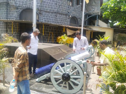 एतिहासिक ठाणे जेल की तोपों को मिला नया रूप
