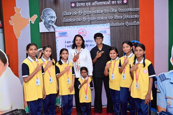 एनटीपीसी कोरबा के बालिका सशक्तिकरण अभियान में शामिल हुईं खेल हस्तियां, बालिकाओं को किया प्रेरित