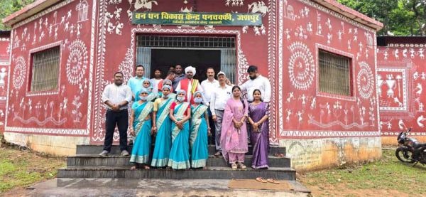 जशपुर : वनोपज आधारित आजीविका को मिल रही नई पहचान: रूपसाय सलाम