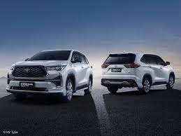 Toyota Innova Hycross भारत में लॉन्च होने के लिए तैयार! 