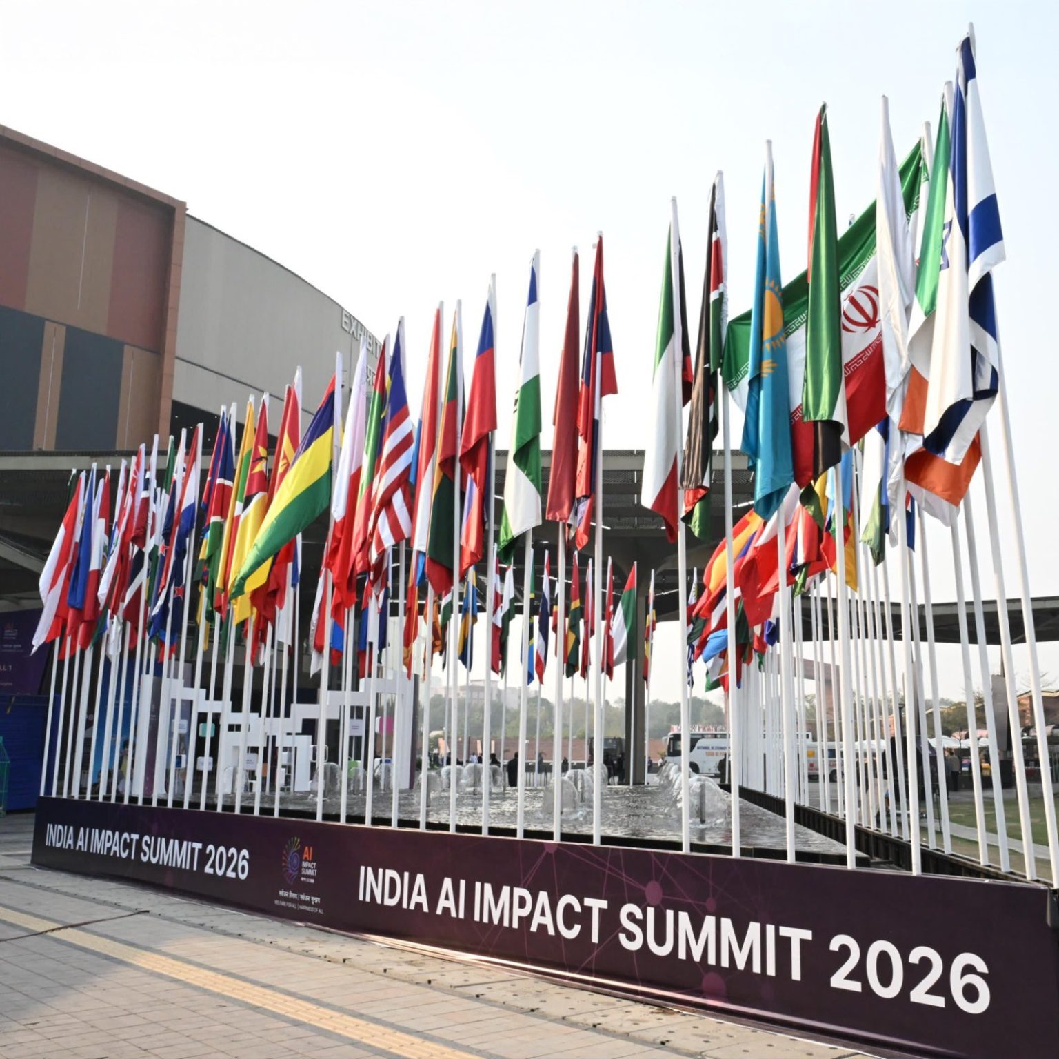 इंडिया AI इम्पैक्ट समिट 2026: वैश्विक घोषणाओं और बड़े निवेशों के साथ भारत की बड़ी सफलता