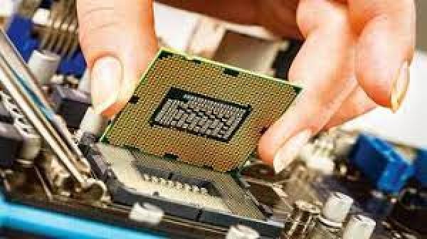 China holds emergency talks with chip firms after U.S. curbs -Bloomberg News