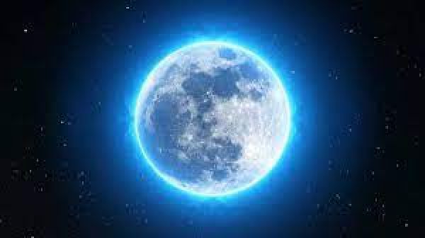 सौंदर्य कल्पना का महानायक- चंद्रमा