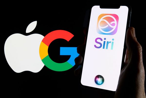 Apple और Google ने Siri के नए स्वरूप के लिए Gemini डील पर हस्ताक्षर किए, जो Alphabet के लिए एक बड़ी जीत है।