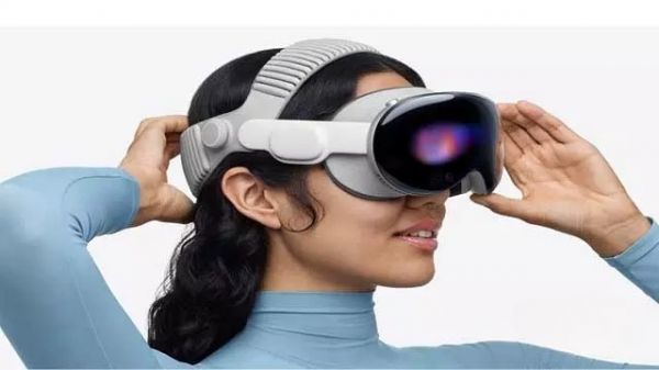 Apple के सस्ते और हल्के Vision Pro का इंतजार लंबा, 2028 तक लॉन्च की संभावना  