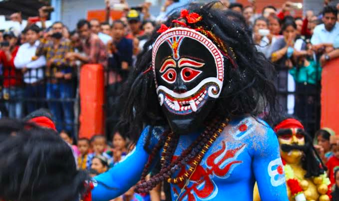 कुमौड़ की हिलजात्रा 