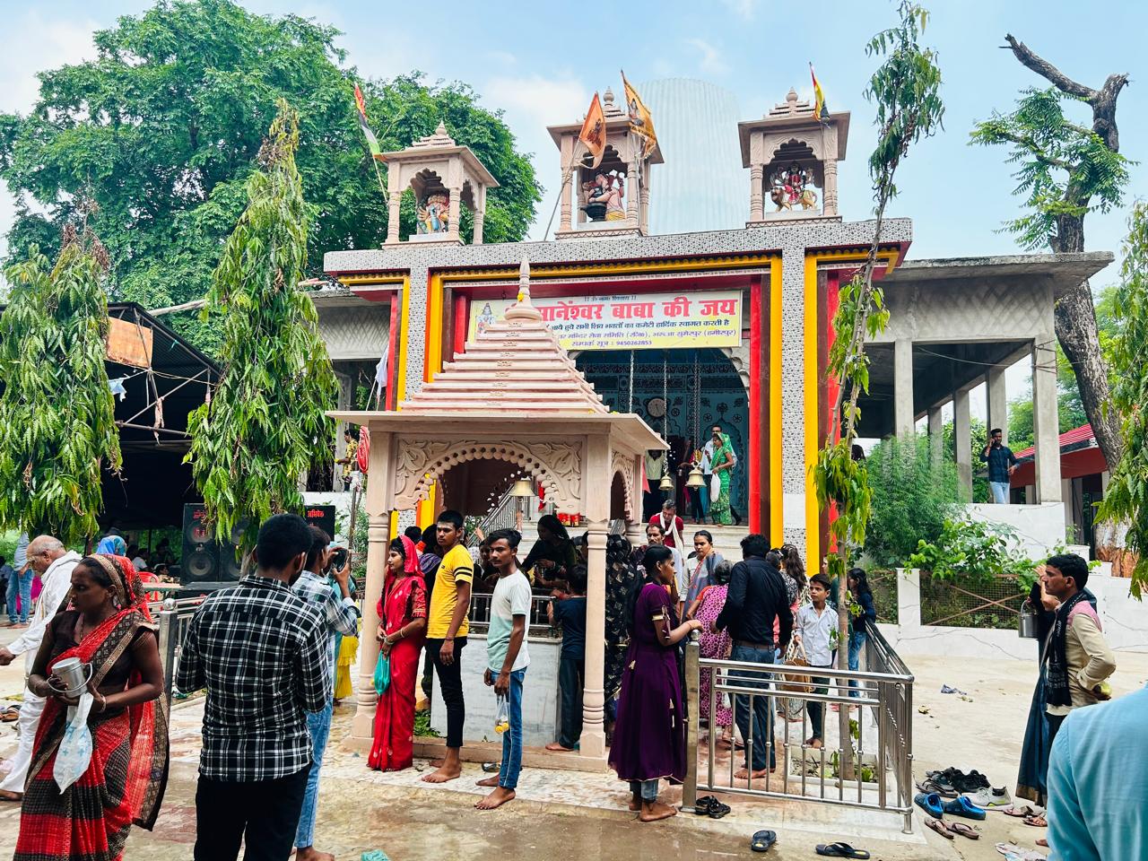 हमीरपुर : तीस फीट ऊंचे मंदिर का आज तक नहीं बना गुबंद