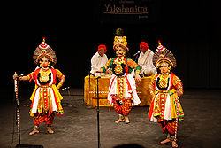 कर्नाटक के तीन आकर्षक लोक नृत्य 