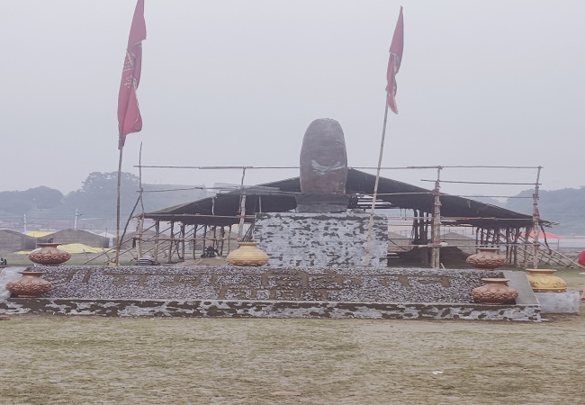 कुम्भनगरी में 21 फीट ऊंचे मचान से भक्त करेंगे श्री अच्युतेश्वर महादेव का रूद्राभिषेक