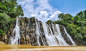 रमदहा जलप्रपात: मनेन्द्रगढ़ जिले का लोकप्रिय पर्यटन स्थल 