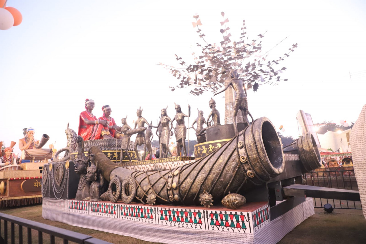 रायपुर : लाल किले में भारत पर्व 2025 : छत्तीसगढ़ की झांकी बनी आकर्षण का केंद्र