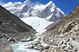  गौमुख ग्लेशियर बना पर्यटकों का पसंदीदा स्थल