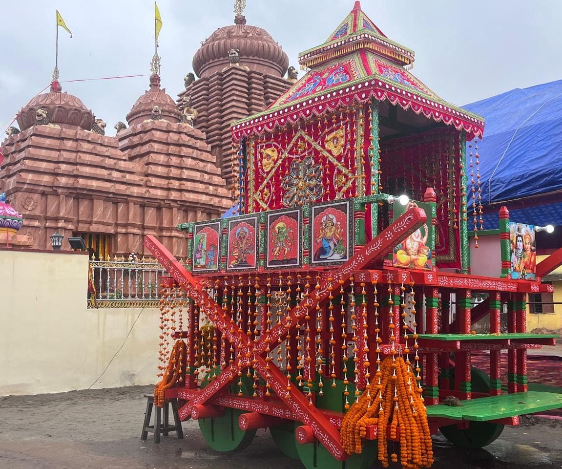 जशपुर जिले के दोगड़ा में आस्था, भक्ति और उल्लास से परिपूर्ण अद्भुत व आकर्षक वातावरण में निकाली गई रथयात्रा