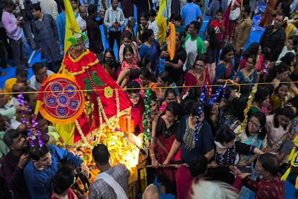 यूएई में भव्य जगन्नाथ रथ यात्रा: सात अमीरातों से श्रद्धालुओं की भागीदारी, ओडिया संस्कृति की चमक