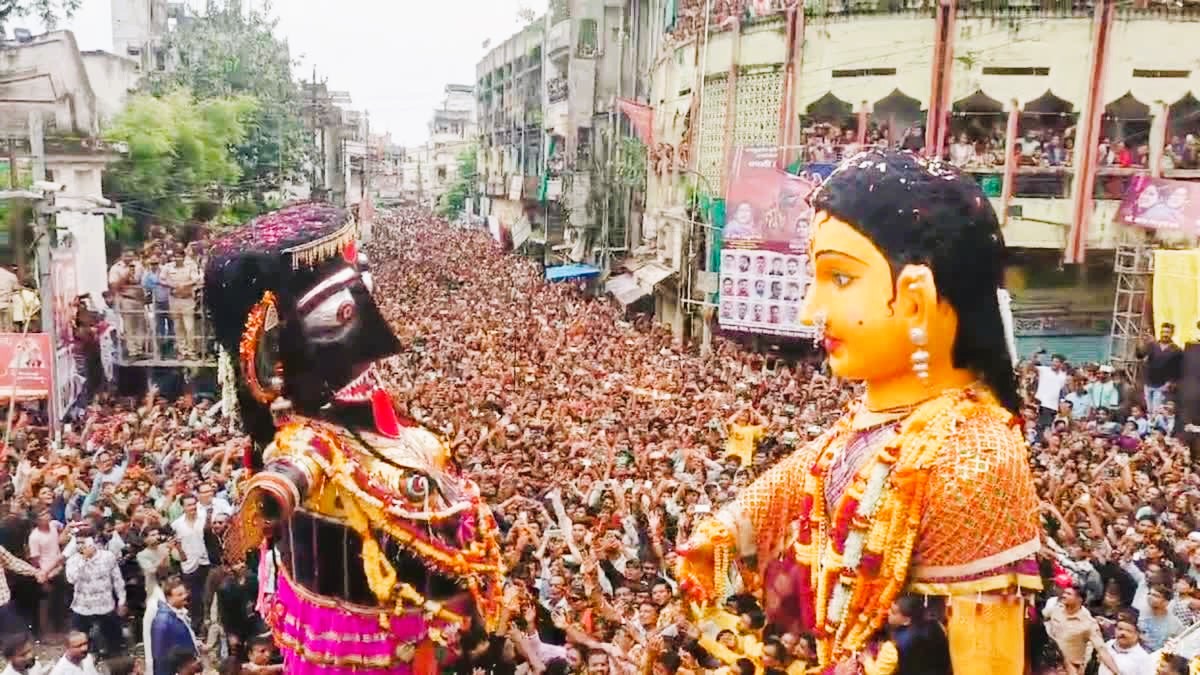 नागपुर में ऐतिहासिक ‘बड़ग्या-मारबत’ उत्सव धूमधाम से मनाया गया