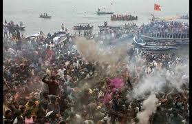 काशी की मसान होली: अनोखी परंपरा और महिलाओं के प्रवेश पर रोक का कारण