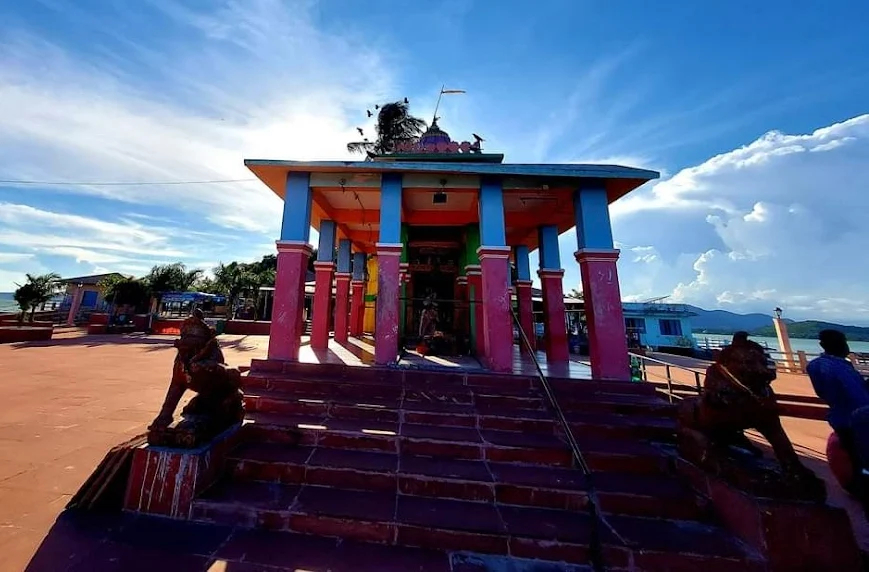 चिल्का झील का कालीजई मंदिर: आस्था और प्रकृति का अद्भुत संगम